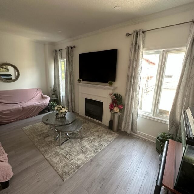https://sarpanchpaintingandflooring.ca/wp-content/uploads/2024/04/Sarpach--640x640.jpeg